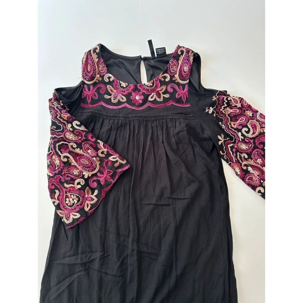 Boho Festival Embroidered Dress M Cold Shoulder Black Pink Maroon